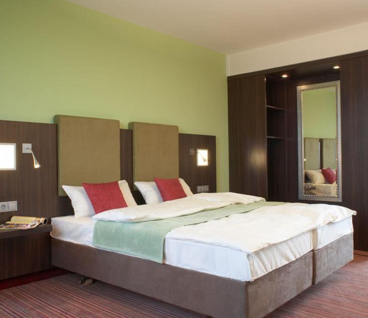 Qualitel Wilnsdorf Hotel Стая снимка